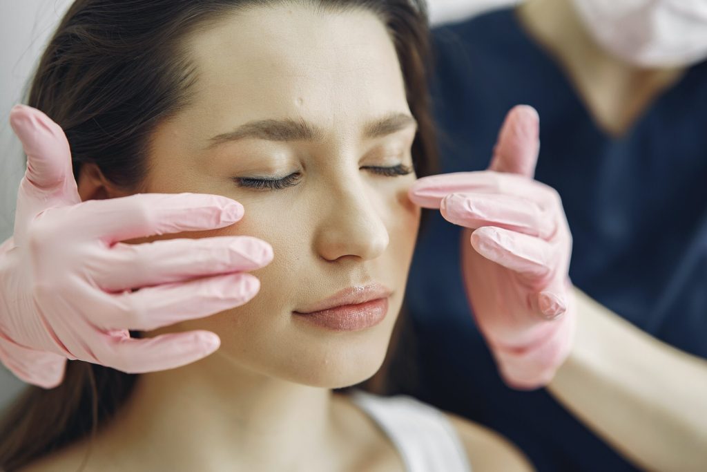 Jelly Roll Botox: Giải pháp cho sự lão hóa và phương pháp giảm thâm vùng mắt