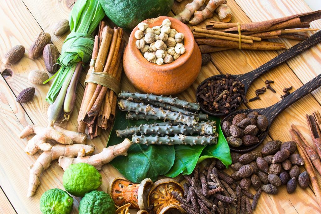 Xu hướng làm đẹp Ayurvedic: Sự kết hợp giữa truyền thống và hiện đại